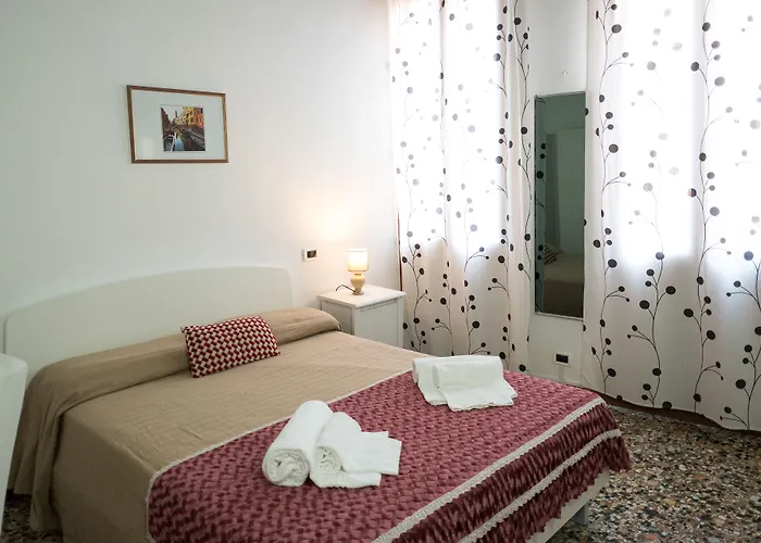 Backpackers House Venice